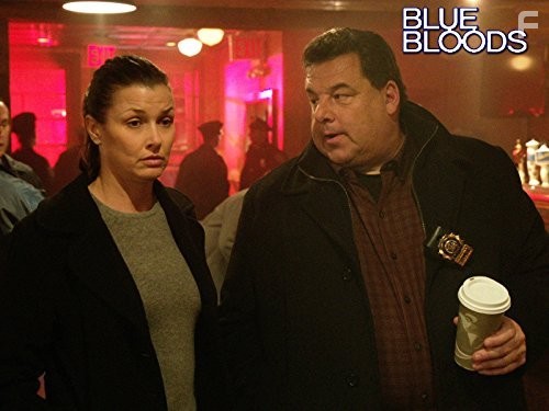 Bridget Moynahan and Steve Schirripa in Голубая кровь (2010)