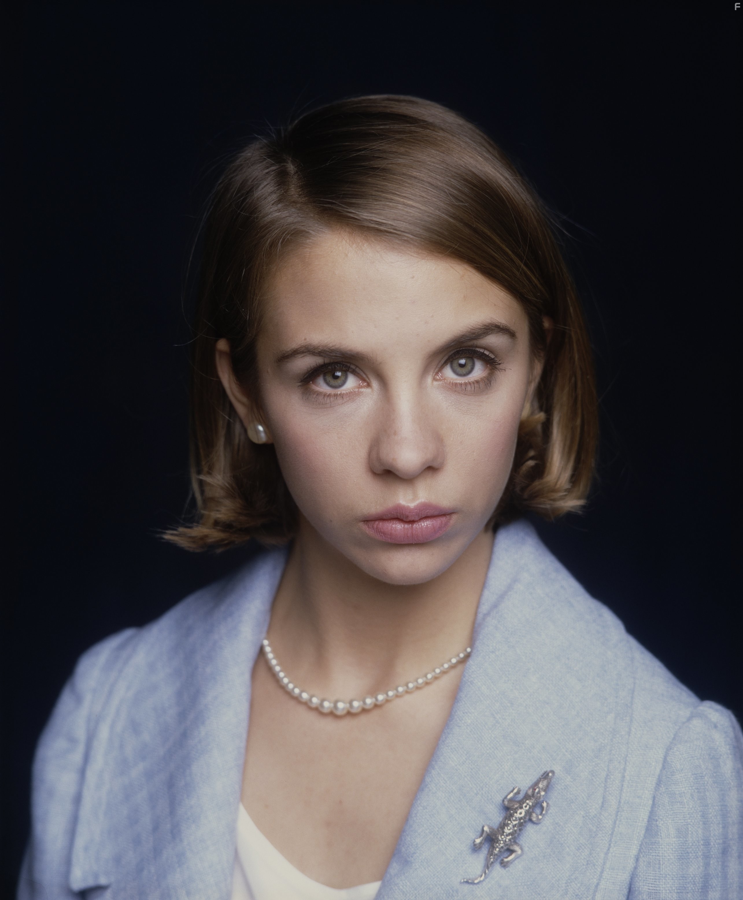 Kate Hardie in Братья Крэй (1990)