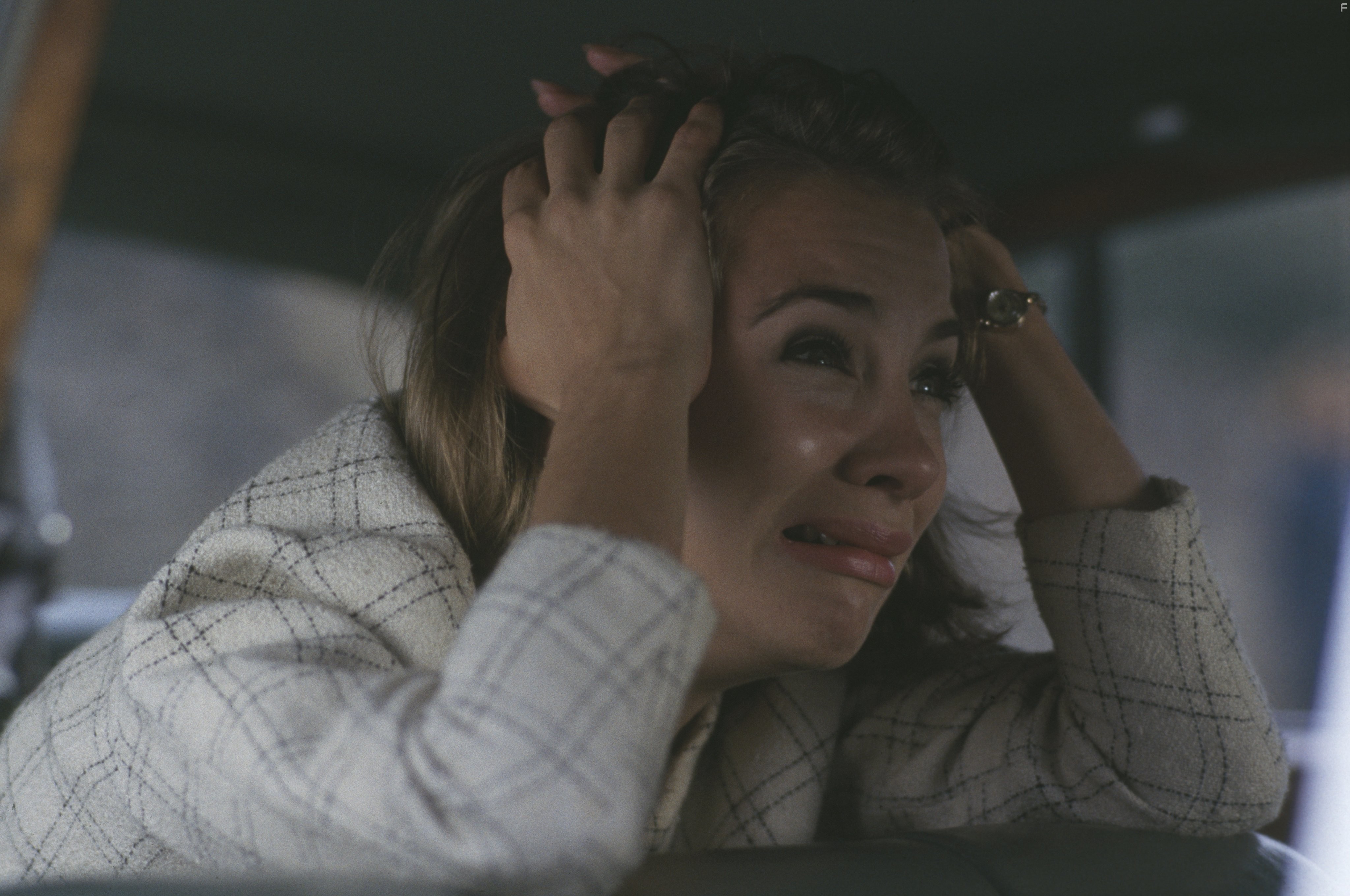 Kate Hardie in Братья Крэй (1990)