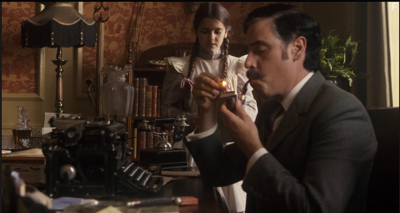 Emily Carey in Гудини и Дойл (2016)