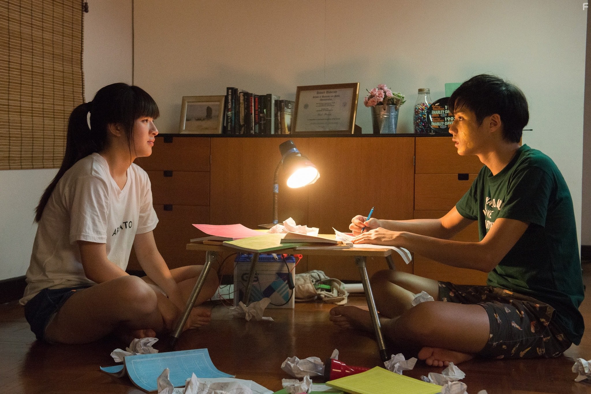 Sutatta Udomsilp and Thiti Mahayotaruk in May nai fai rang frer (2015)