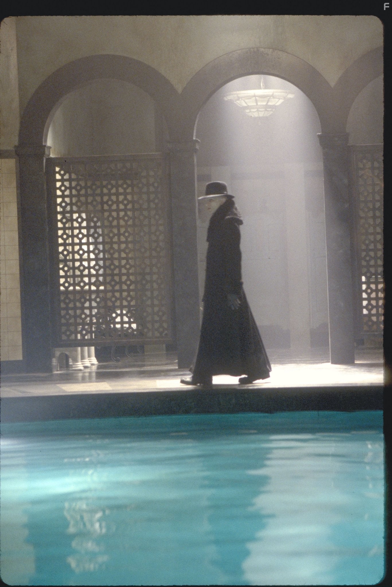 Тёмный город (1998)