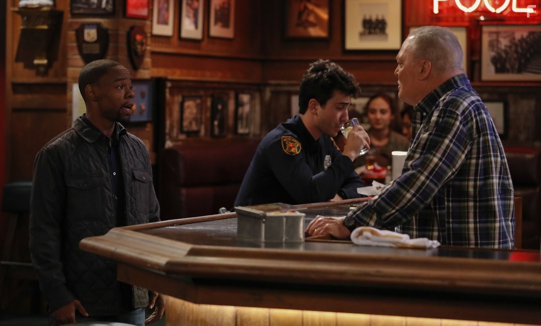 Stacy Keach and Clifford McGhee in Crowded (2016)