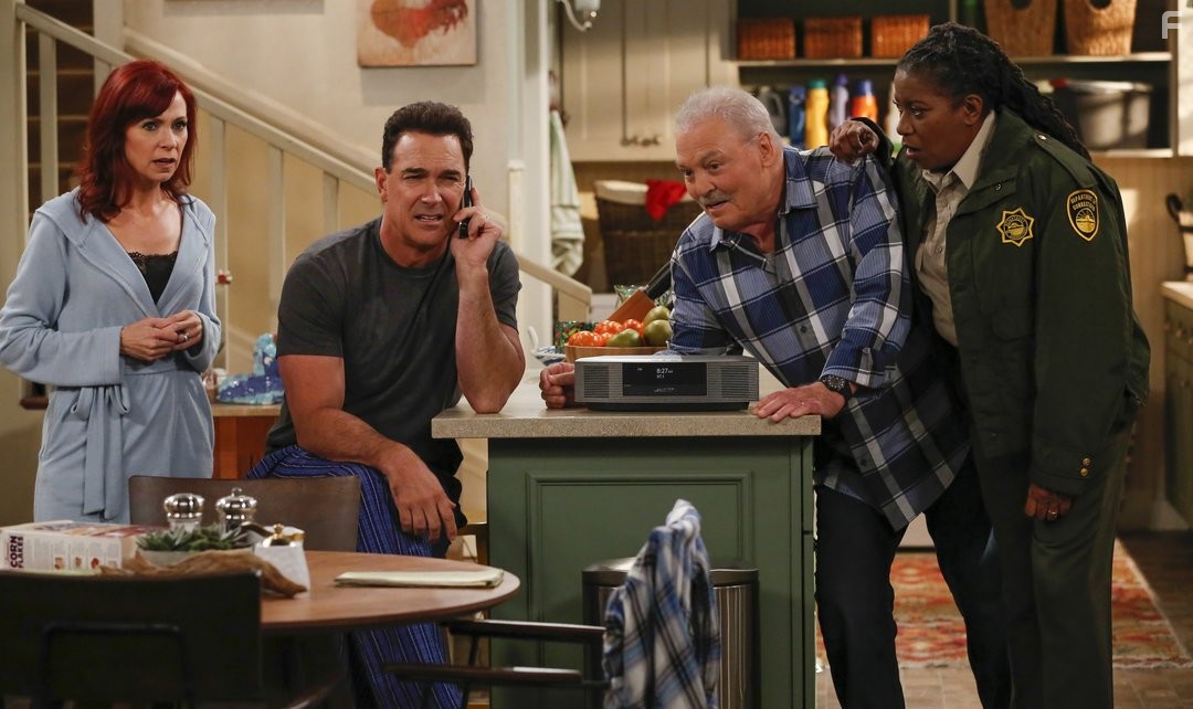 Stacy Keach, Carlease Burke, Carrie Preston, and Patrick Warburton in Crowded (2016)