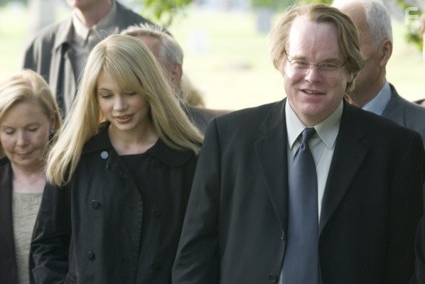 Philip Seymour Hoffman and Michelle Williams in Нью-Йорк, Нью-Йорк (2008)