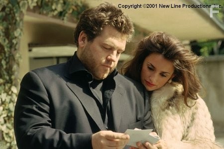 Ted Demme and Pen?lope Cruz in Кокаин (2001)