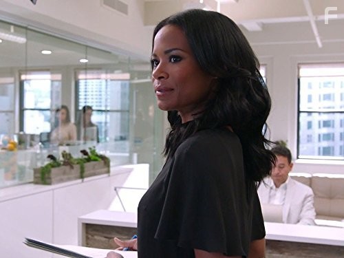 Rose Rollins in Ловушка (2016)