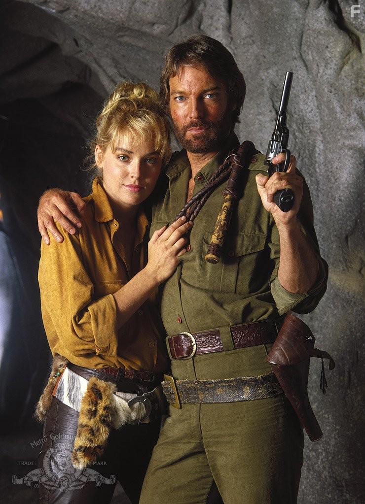 Sharon Stone and Richard Chamberlain in Аллан Куотермейн и потерянный город золота (1986)