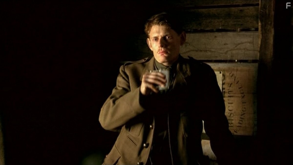 Julian Rhind-Tutt in В июле 1916: Битва на Сомме (1999)