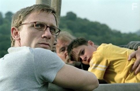 Daniel Craig in Терпеливая любовь (2004)