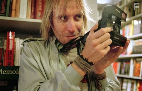 Rhys Ifans in Терпеливая любовь (2004)