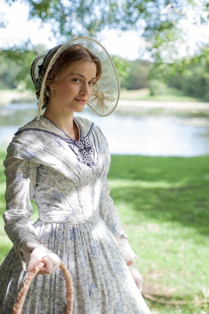 Stefanie Martini in Doctor Thorne (2016)