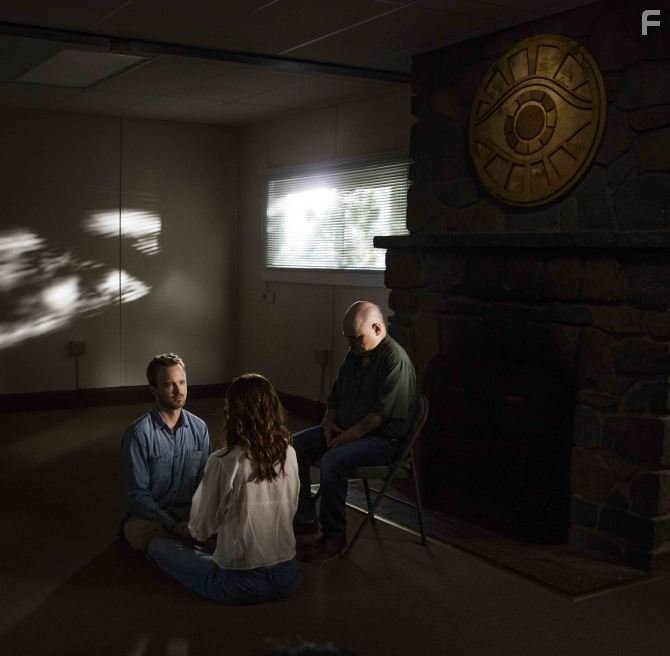 Clark Middleton and Aaron Paul in Путь (2016)