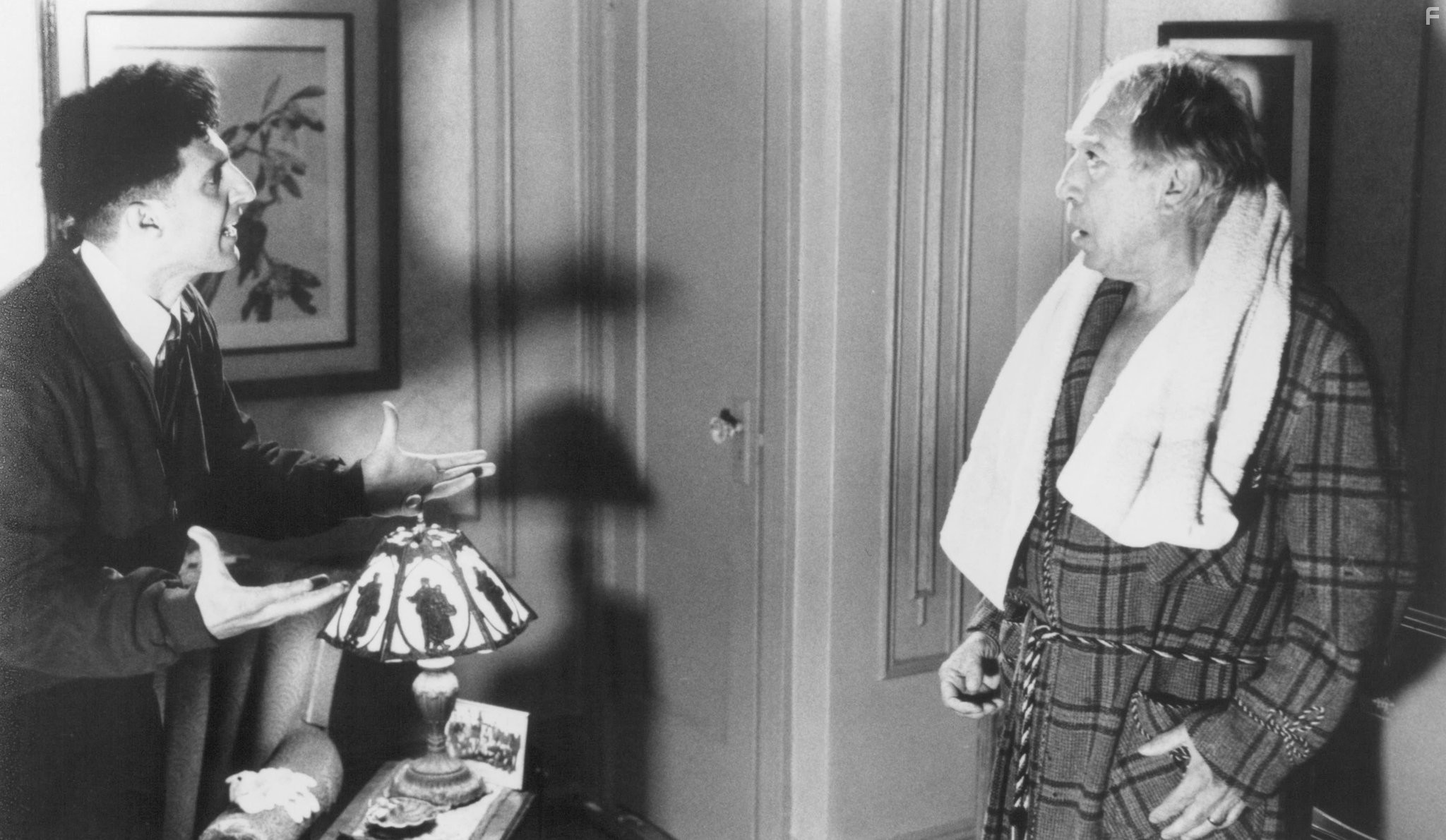 Anthony Quinn and John Turturro in Лихорадка джунглей (1991)