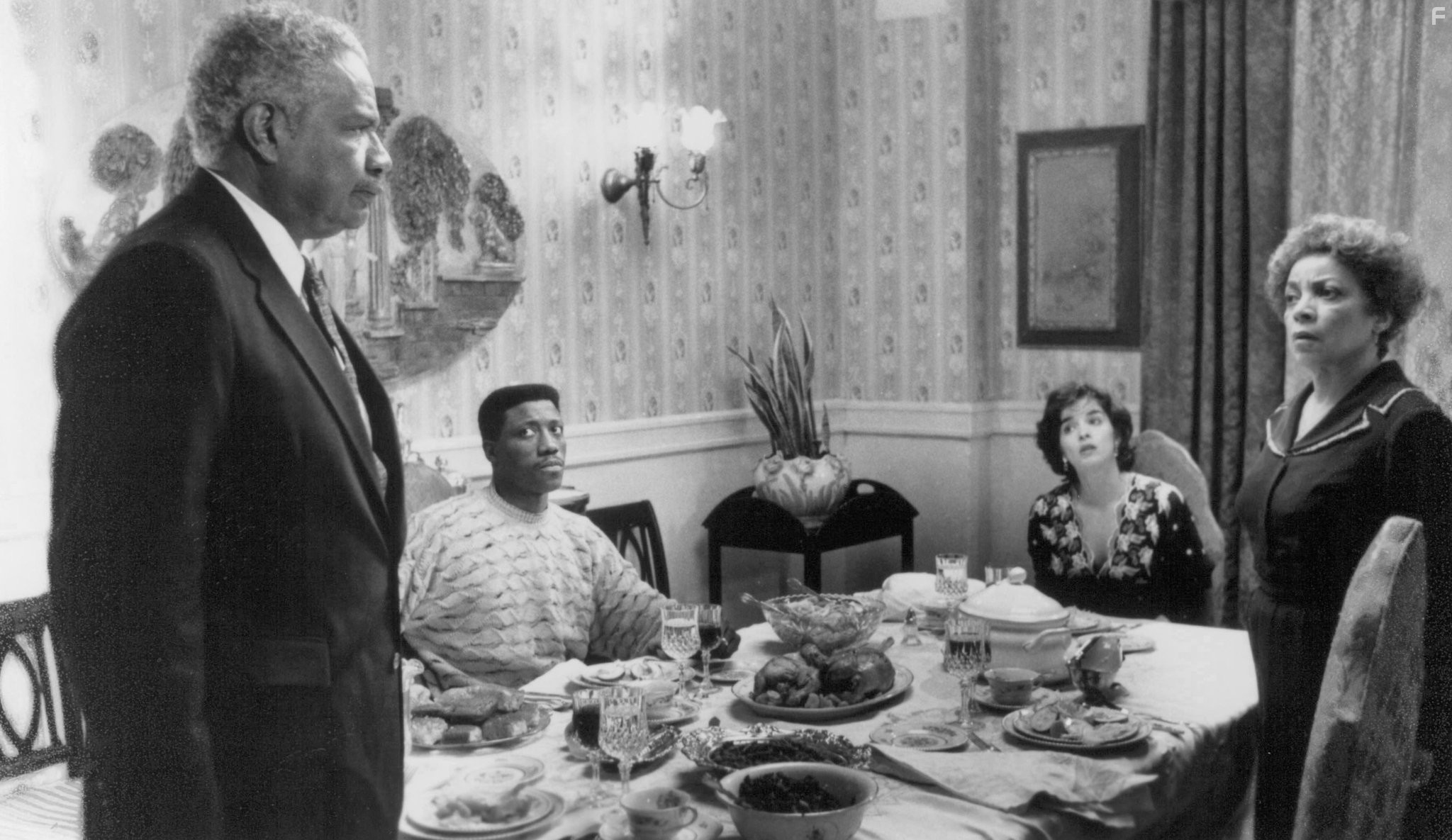 Wesley Snipes, Ossie Davis, Annabella Sciorra, and Ruby Dee in Лихорадка джунглей (1991)