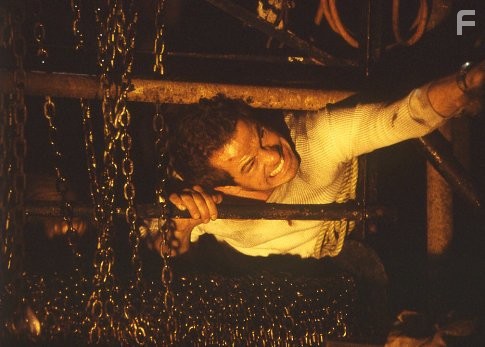 Темнота наступает