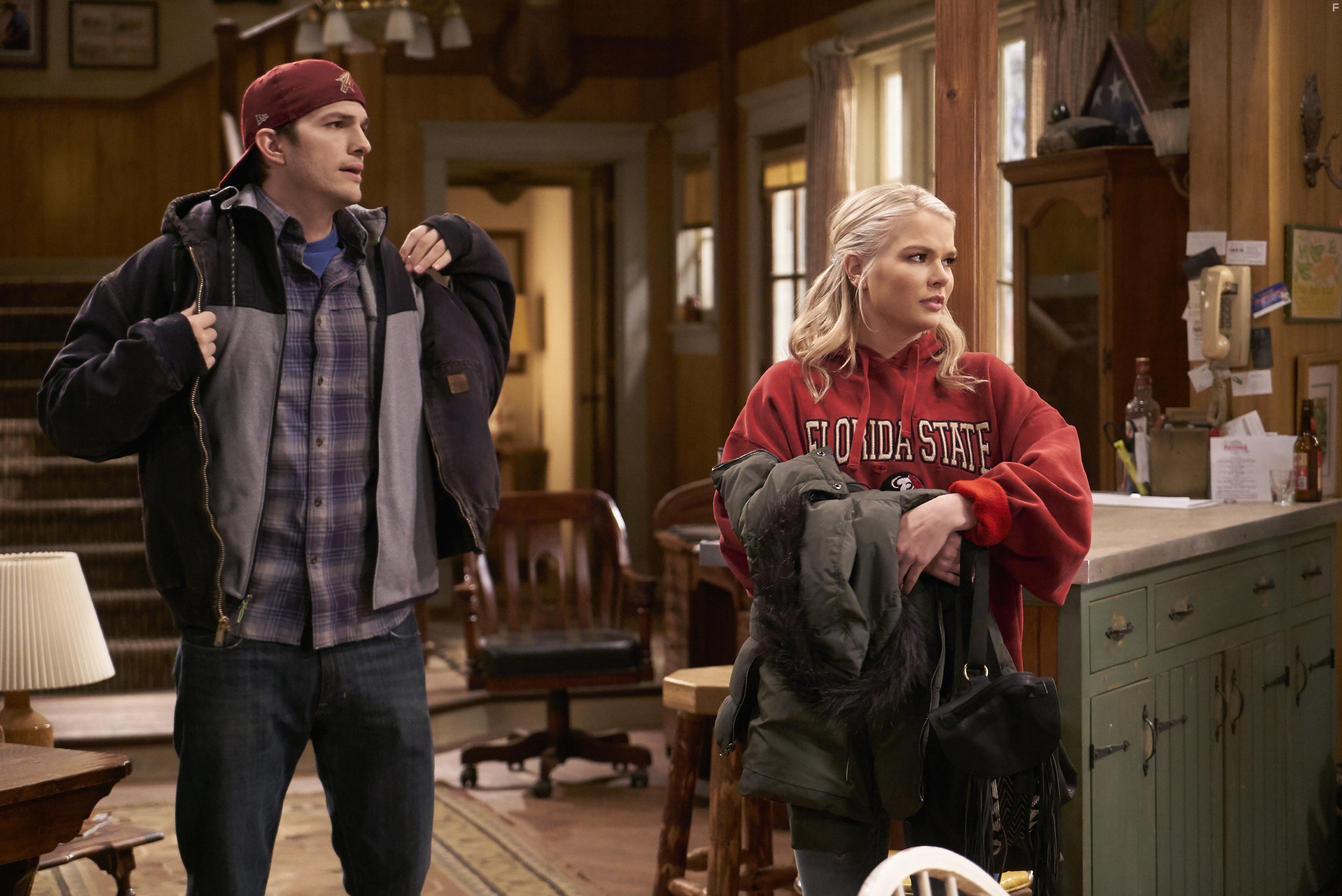 Ashton Kutcher and Kelli Goss in Ранчо (2016)