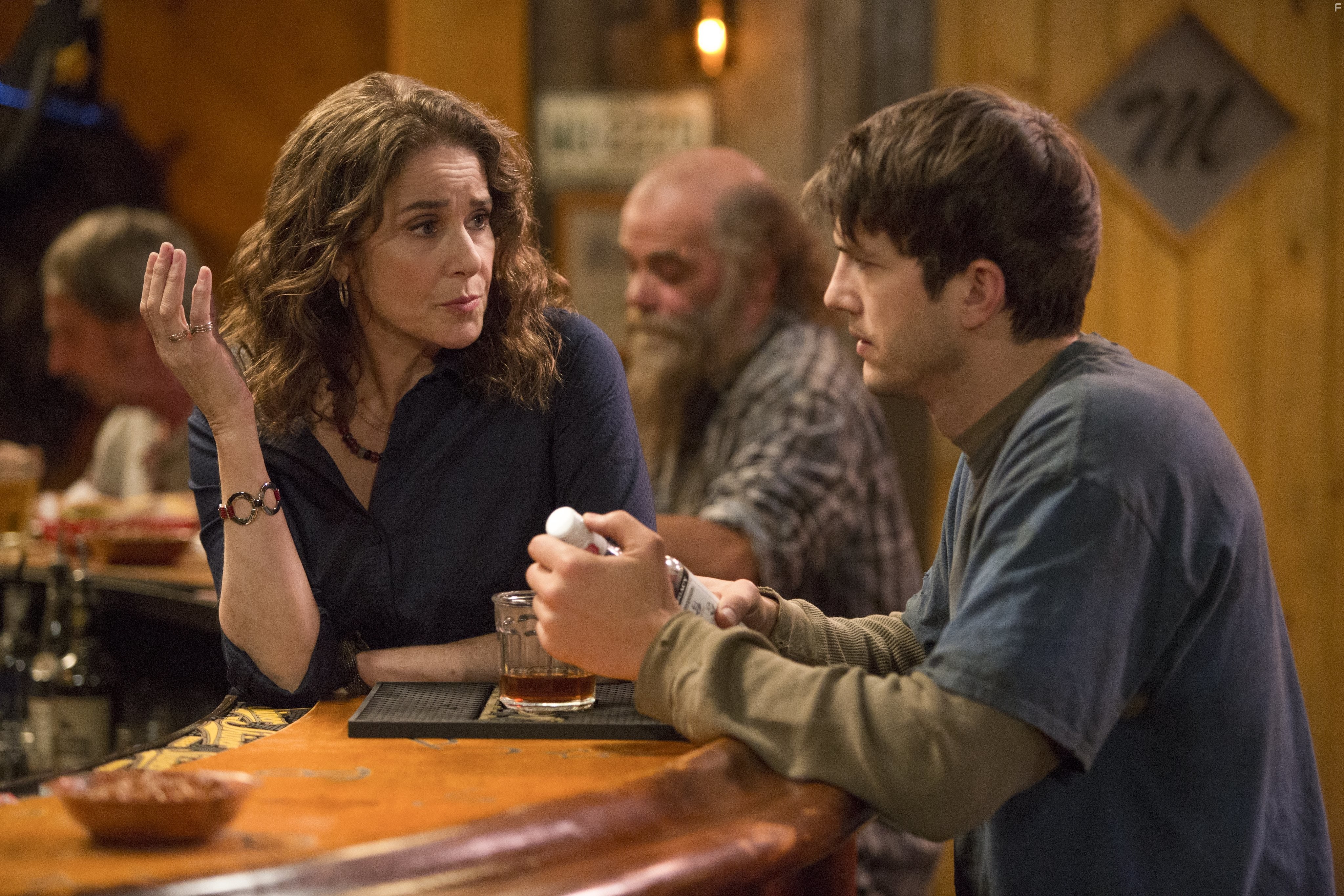 Debra Winger, Ashton Kutcher, and Grady Lee Richmond in Ранчо (2016)