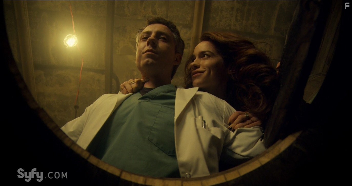 Ryan Belleville and Melanie Scrofano in Вайнона Эрп (2016)