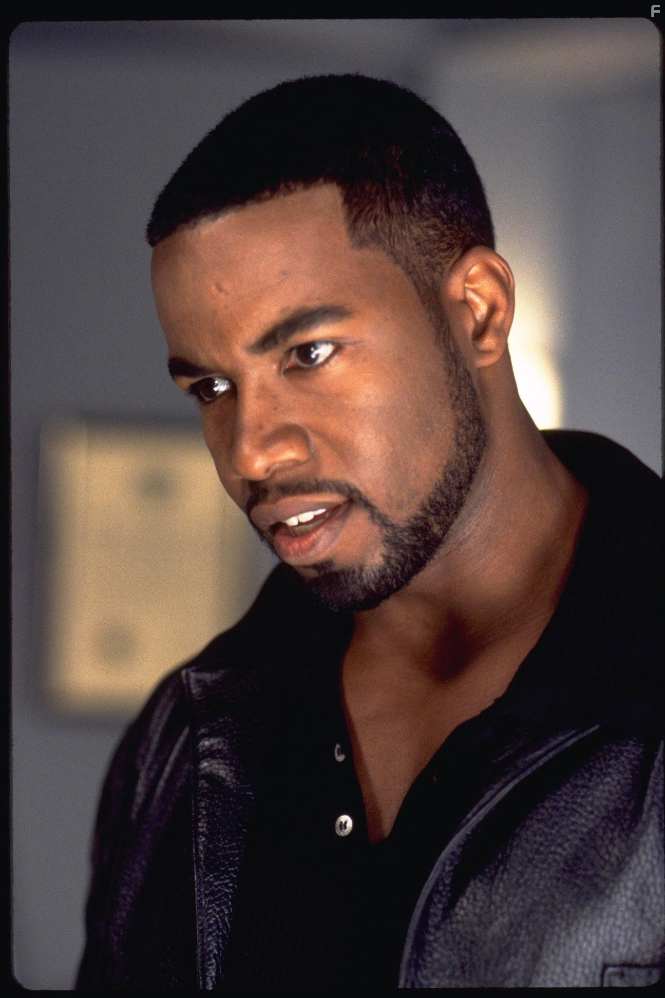 Michael Jai White in Спаун (1997)