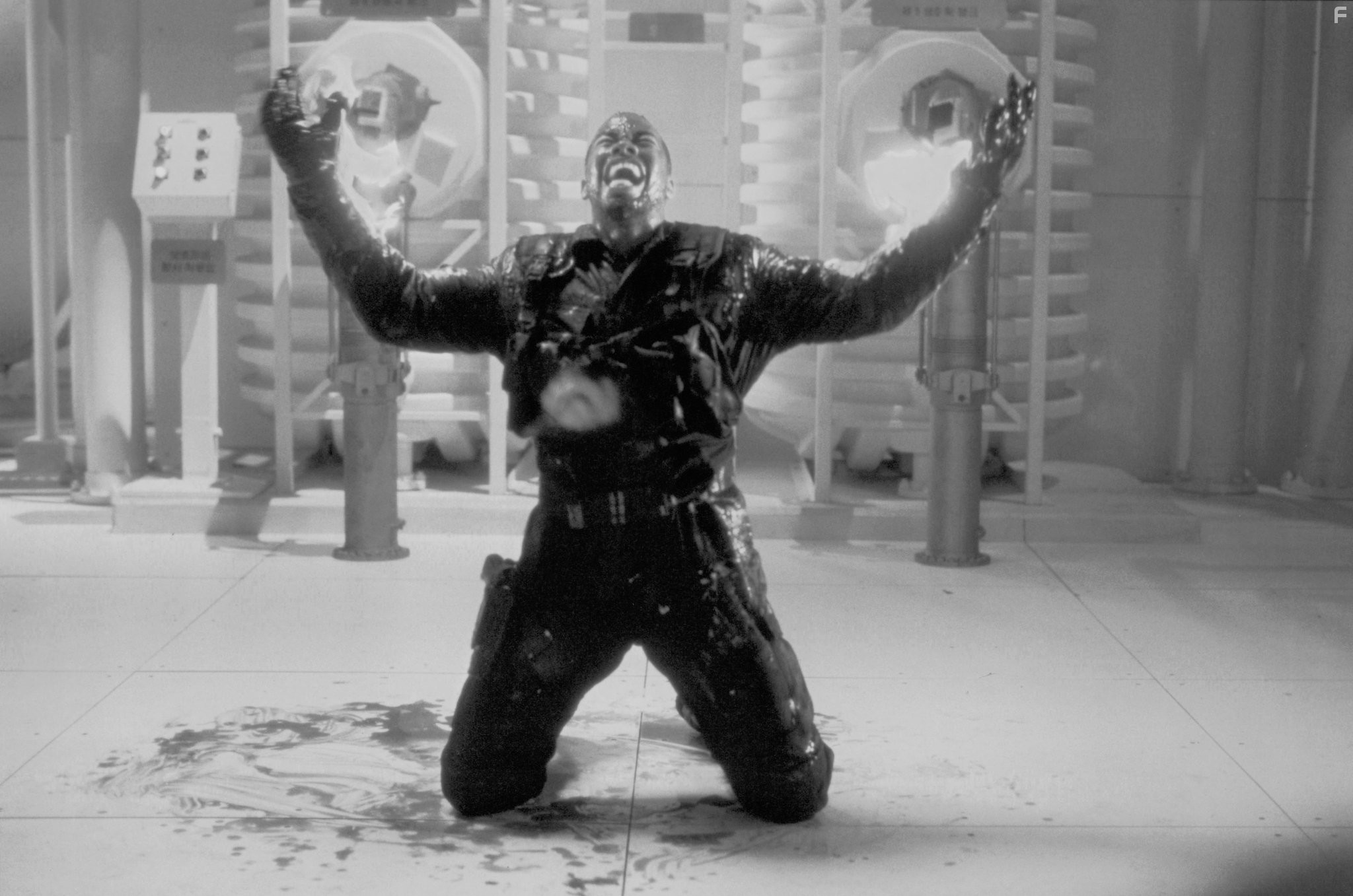 Michael Jai White in Спаун (1997)