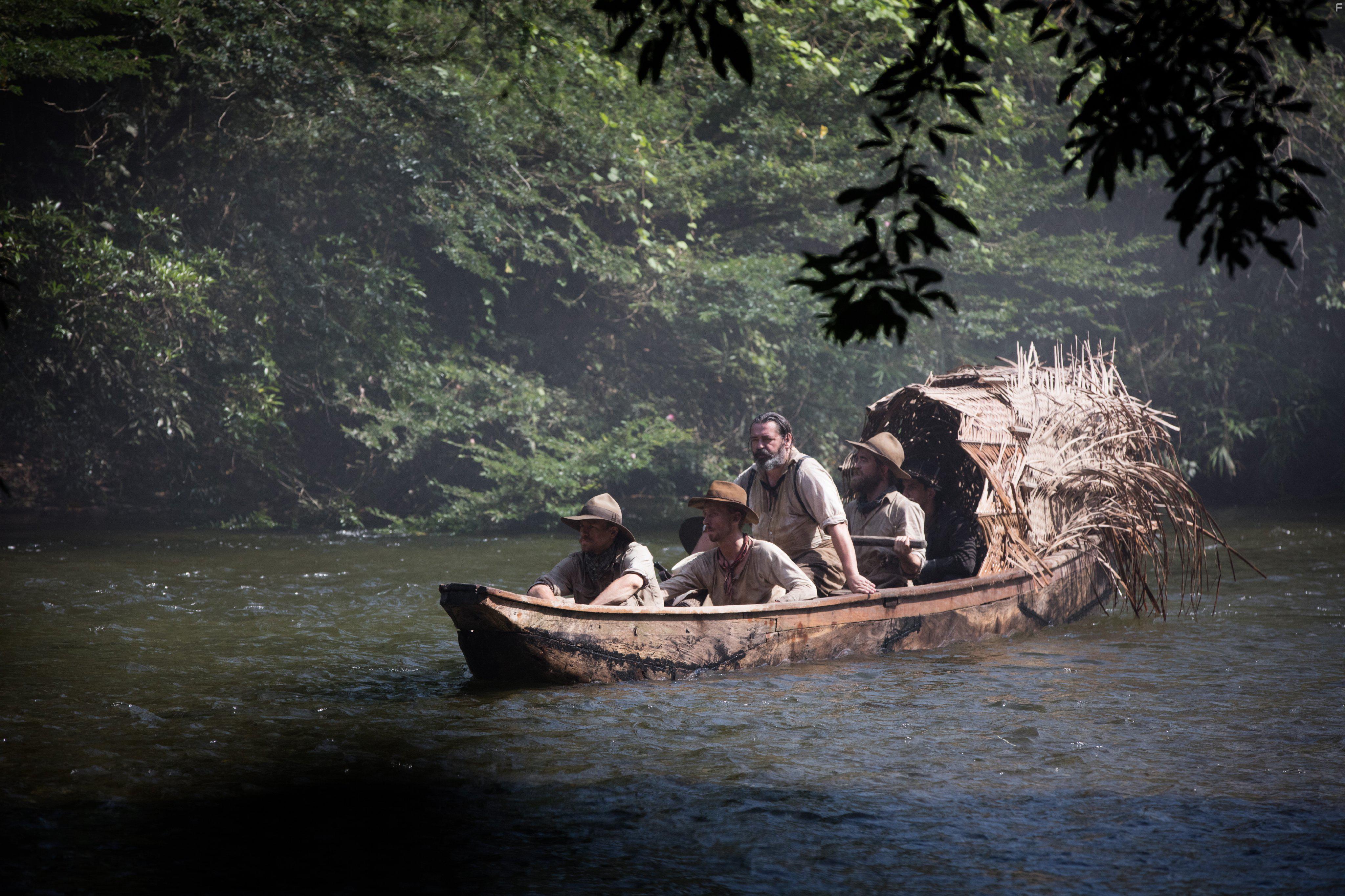 Angus Macfadyen, Charlie Hunnam, Robert Pattinson, and Edward Ashley in The Lost City of Z (2016)