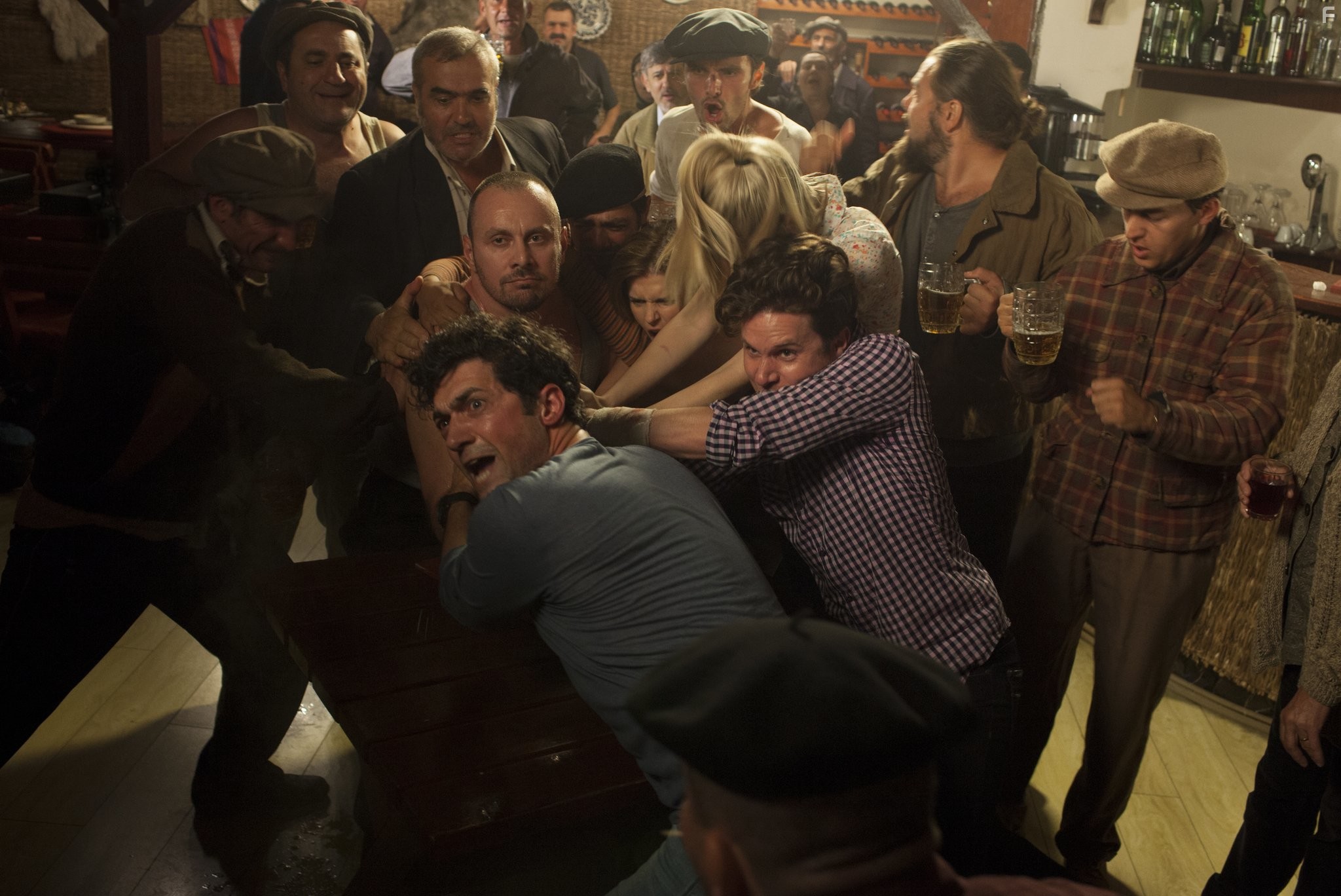 Они наблюдают