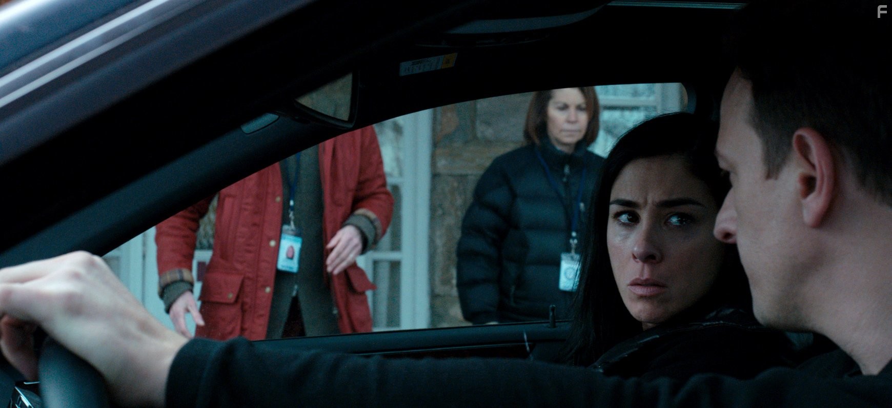 Josh Charles and Sarah Silverman in Я улыбаюсь в ответ (2015)