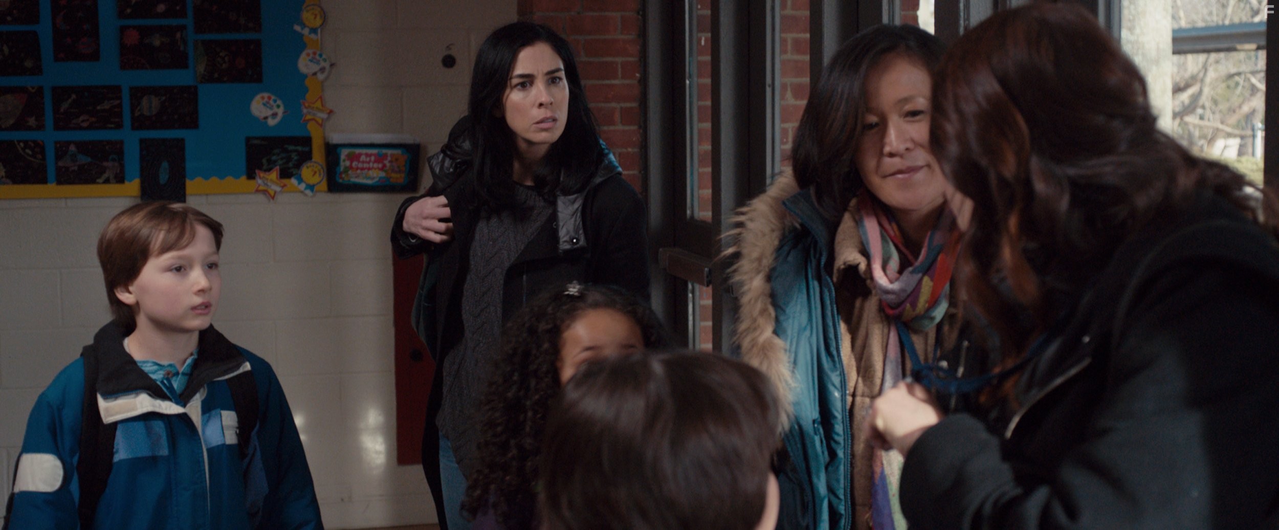 Sarah Silverman and Skylar Gaertner in Я улыбаюсь в ответ (2015)