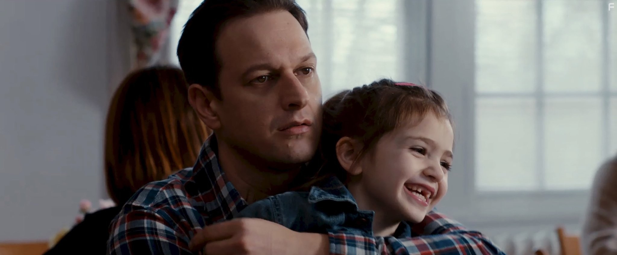 Josh Charles and Shayne Coleman in Я улыбаюсь в ответ (2015)