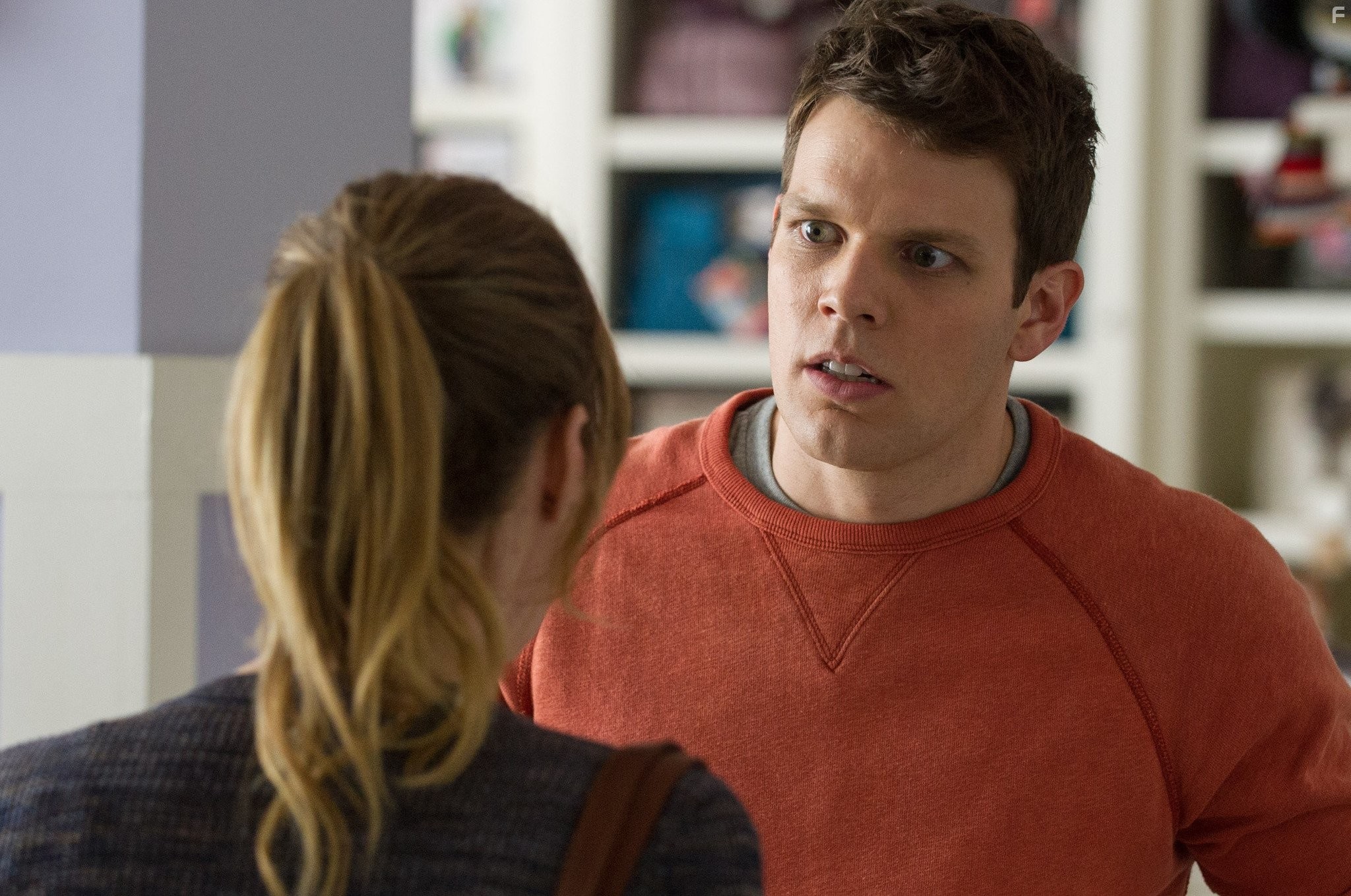 Jake Lacy in В активном поиске (2016)