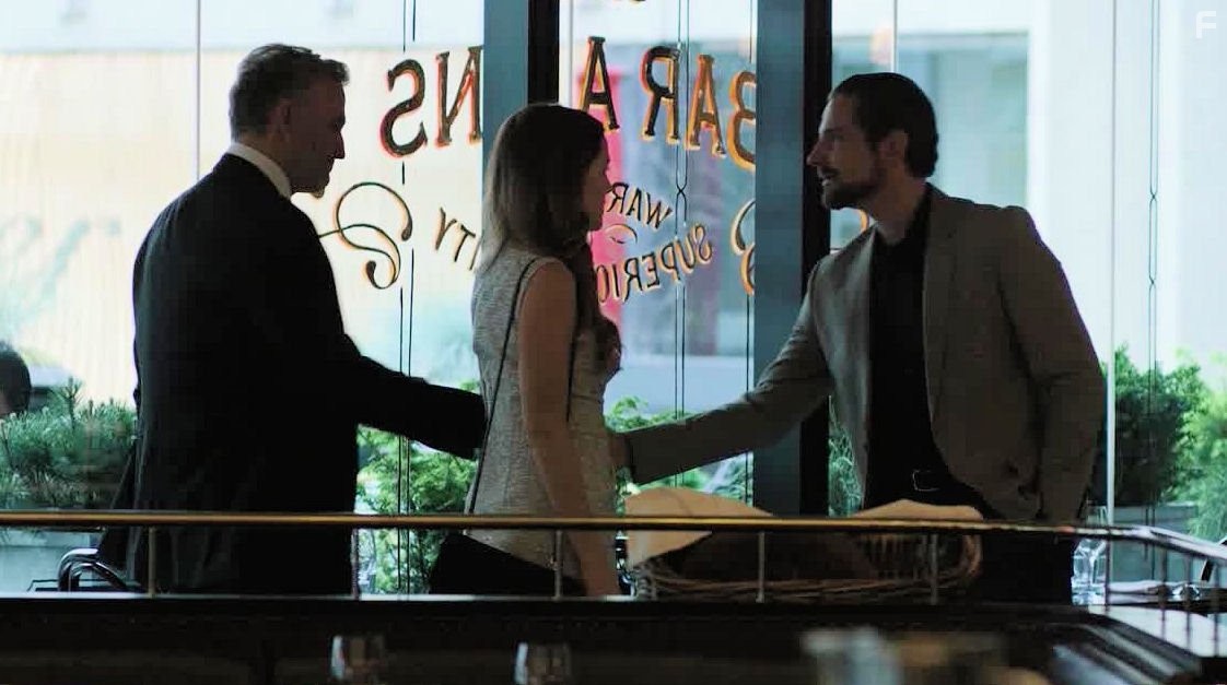 Riley Keough in Девушка по вызову (2016)