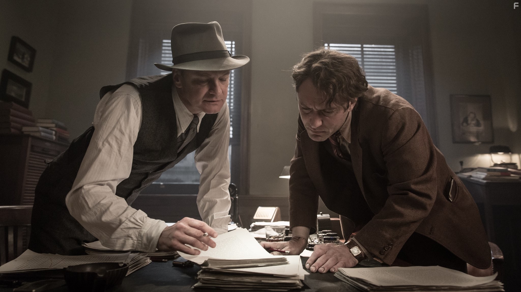 Colin Firth and Jude Law in Genius (2016)