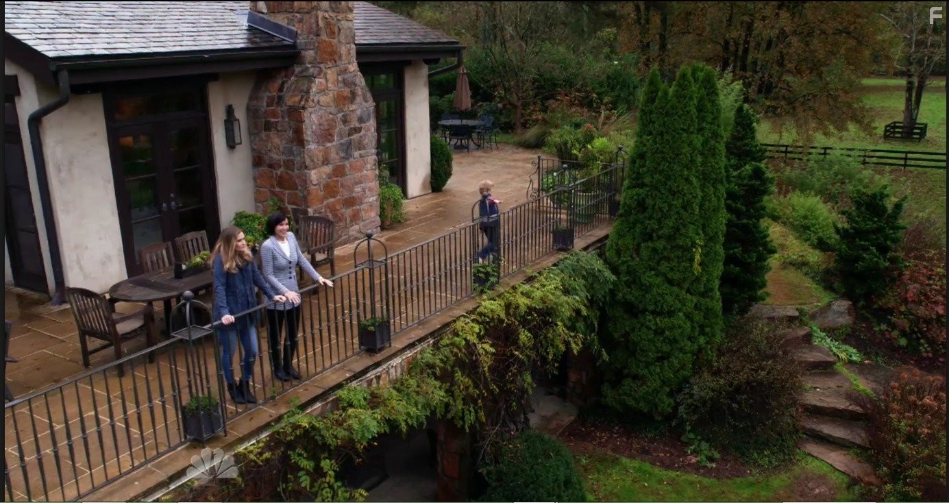 Bre Blair, Ashley LeConte Campbell, and Corbyn Stone Kennedy in Game of Silence (2016)