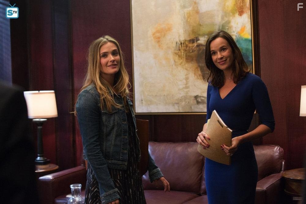 Bre Blair and Claire van der Boom in Game of Silence (2016)