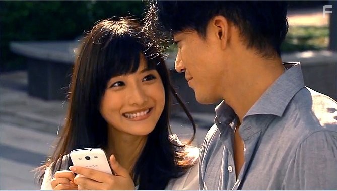 Shun Oguri and Satomi Ishihara in Rich Man, Poor Woman (2012)