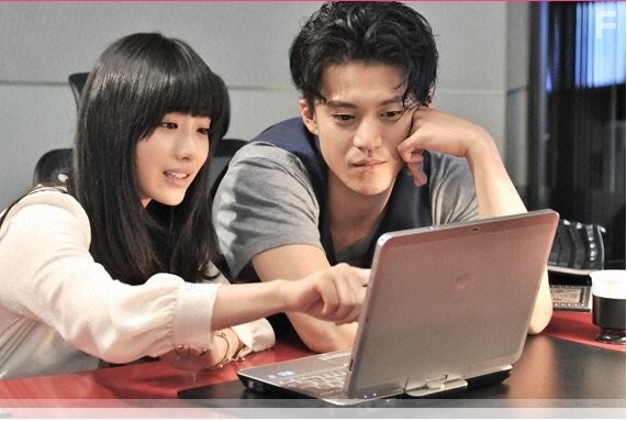 Shun Oguri and Satomi Ishihara in Rich Man, Poor Woman (2012)
