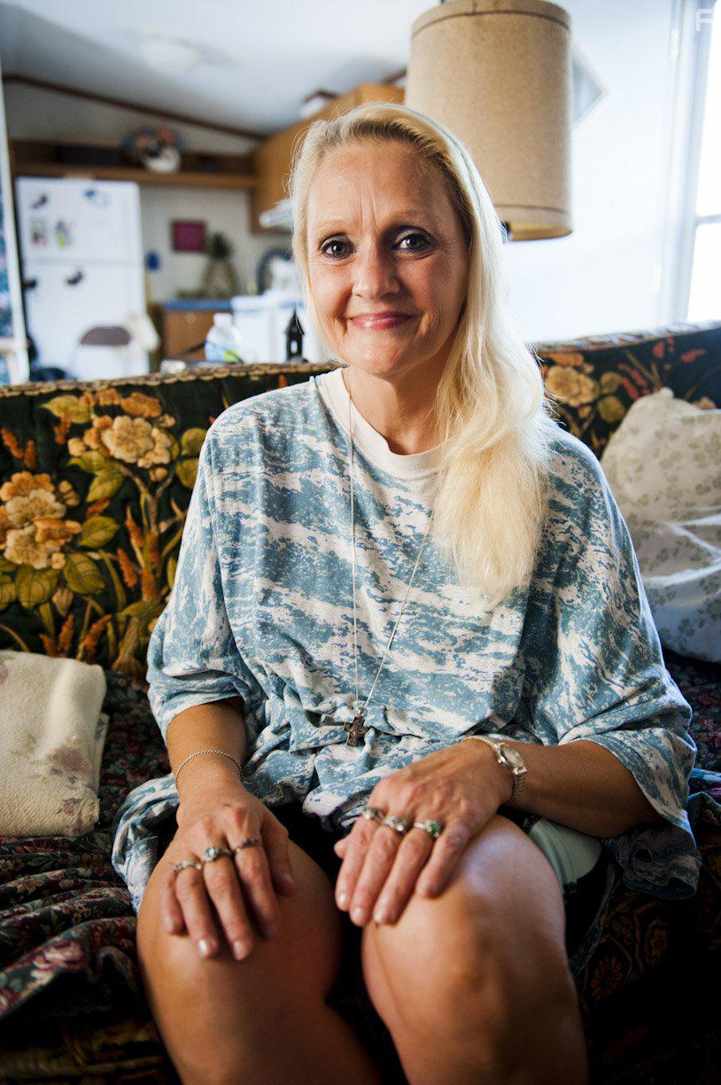 Faith Hill, Steve Earle, RJ Mitte, Chris Zylka, and Jamie Jordan in Dixieland (2015)