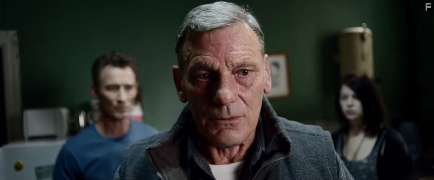 Jed Brophy, Jeffrey Thomas, and Laura Petersen in The Dead Room (2015)