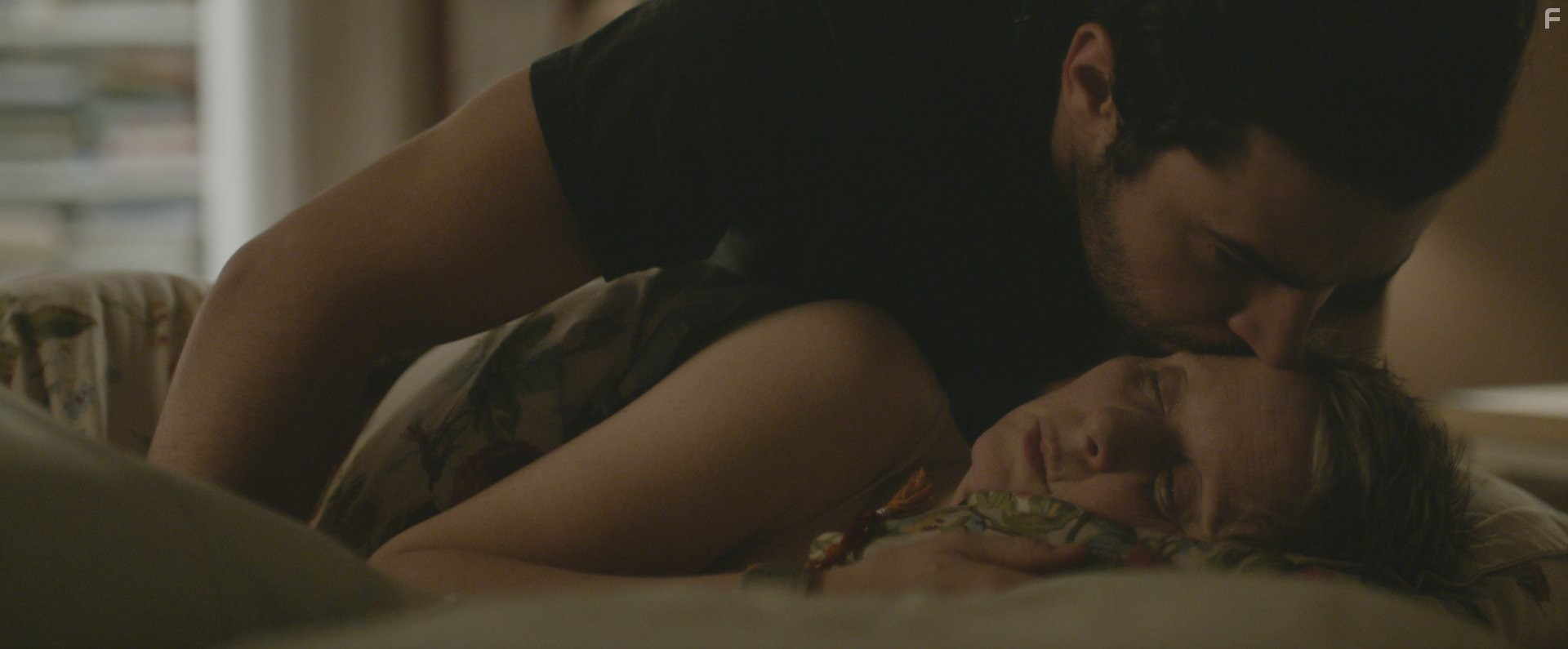 Cynthia Nixon and Christopher Abbott in Джеймс Уайт (2015)