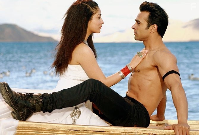 Yami Gautam and Pulkit Samrat in Любимая (2016)