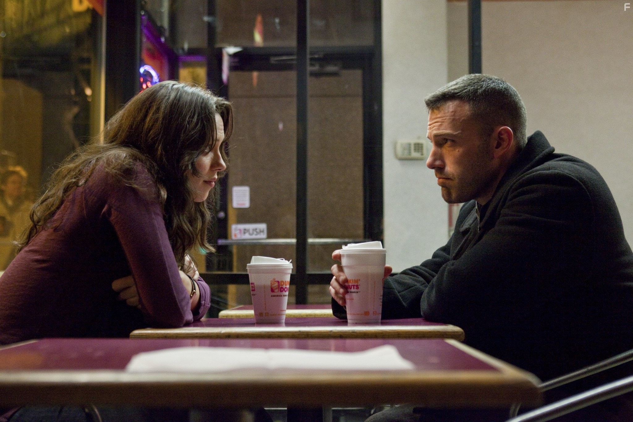 Ben Affleck and Rebecca Hall in Город воров (2010)