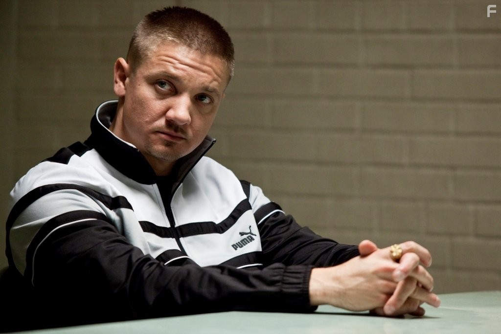 Jeremy Renner in Город воров (2010)