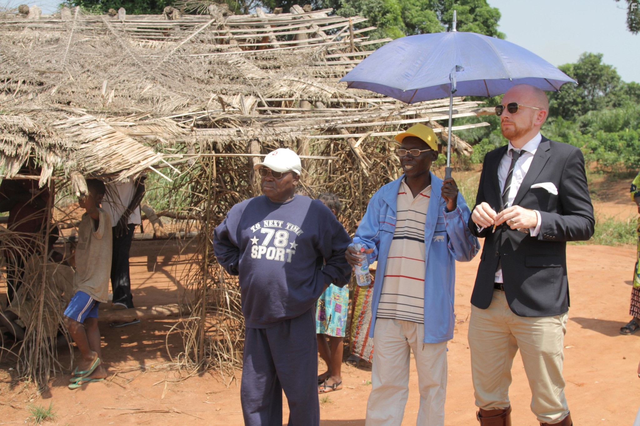 Mads Br?gger in Посол (2011)