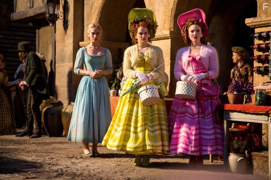 Holliday Grainger, Sophie McShera, and Lily James in Золушка (2015)