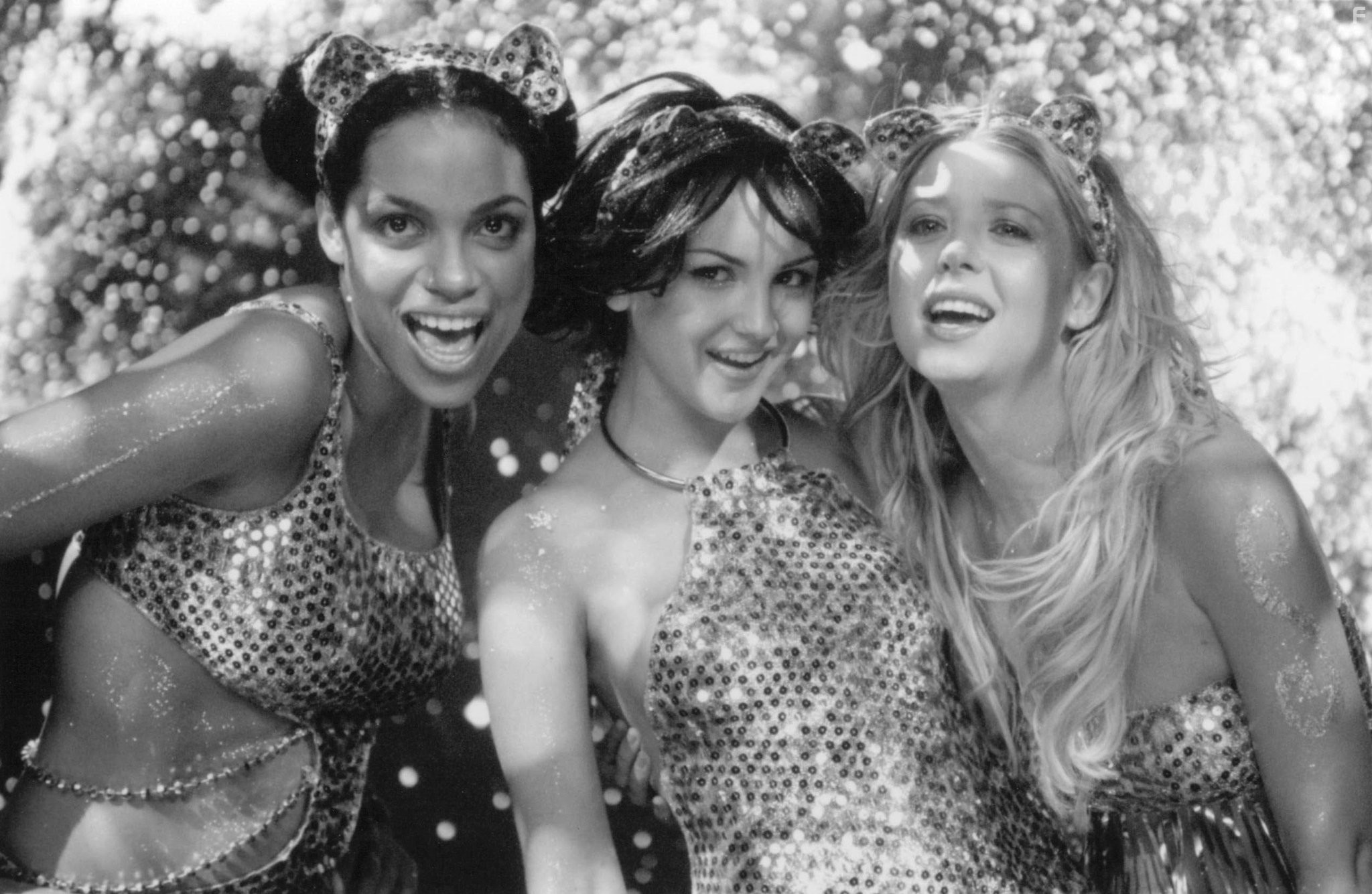 Rachael Leigh Cook, Tara Reid, and Rosario Dawson in Джози и кошечки (2001)