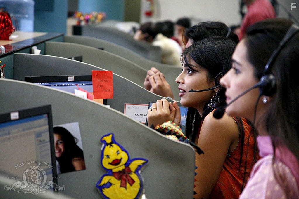 Jesse Metcalfe, Shriya Saran, and Austin Basis in На другом конце провода (2008)