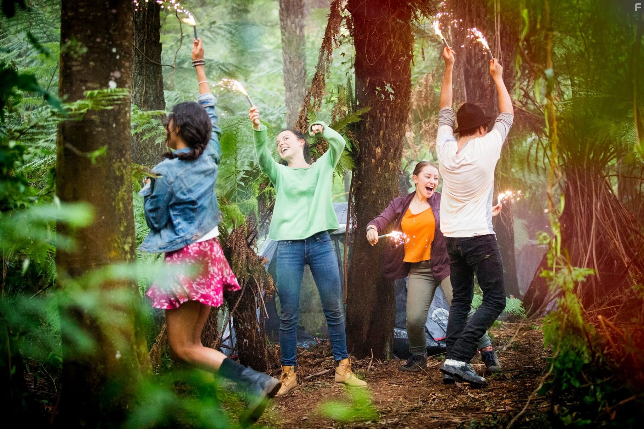Narek Arman, Fantine Banulski, Madeleine Madden, and Madeleine Clunies-Ross in Tomorrow, When the War Began (2016)