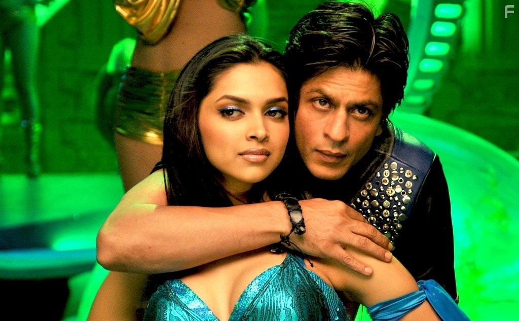 Shah Rukh Khan and Deepika Padukone in Биллу (2009)