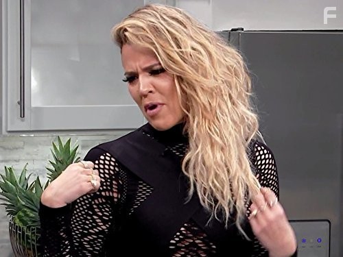 Khlo? Kardashian in Kocktails with Khlo? (2016)